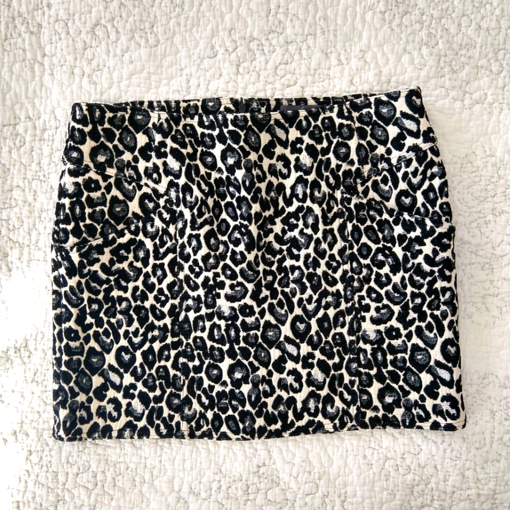 Forever 21 Leopard Print Skirt